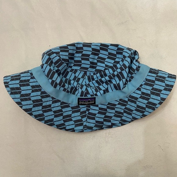 Patagonia Black and Blue Patterned bucket Hat 3561 - Picture 6 of 6
